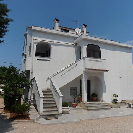 Apartment Dragica Малинска Экстерьер фото